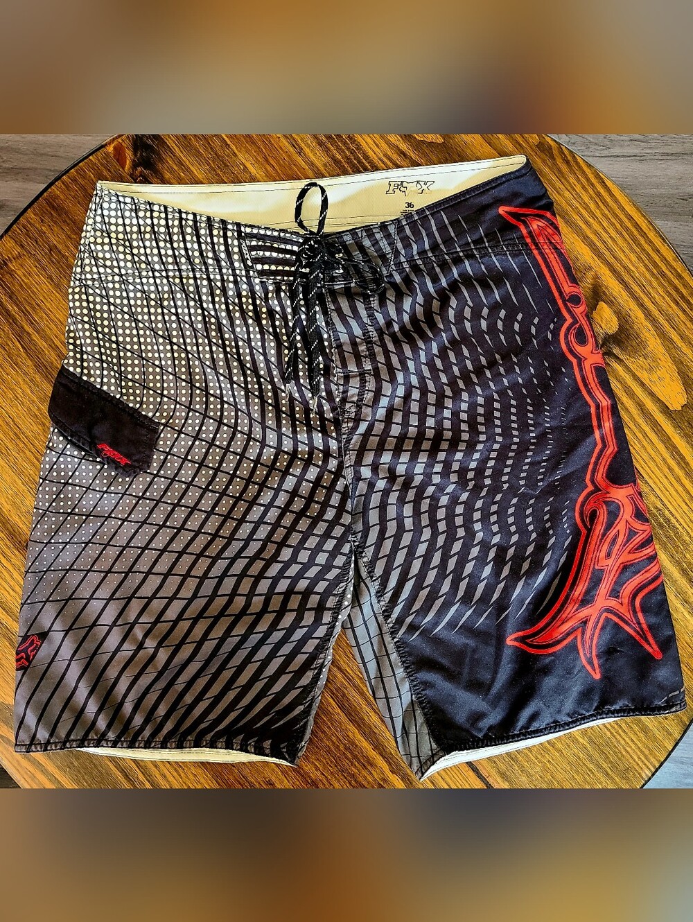 Vintage Y2K - FOX - Men’s Black Swim Board Shorts with Red Graphic Logo